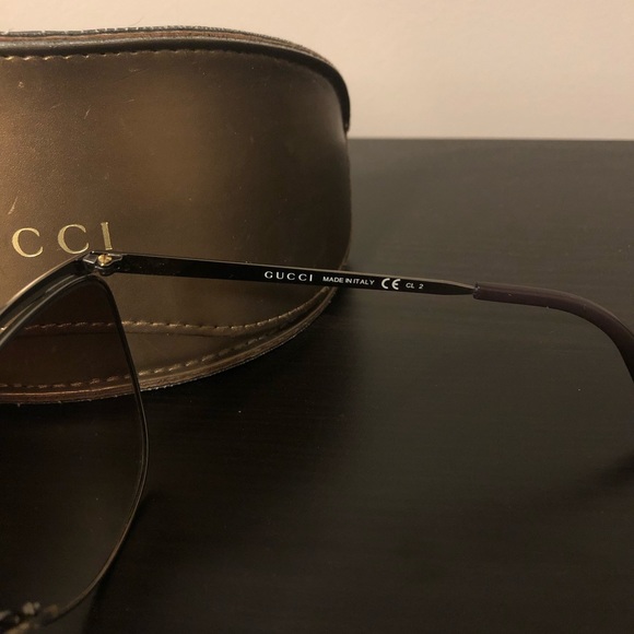 Gucci Sunglasses - Picture 4 of 9